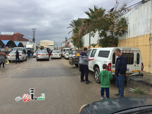 فيديو: اجواء اليوم من سوق السبت وازدحام مروري بسبب  وضعية الشارع الرئيسي وتذمر الزوار اليهود من البنية التحتيه